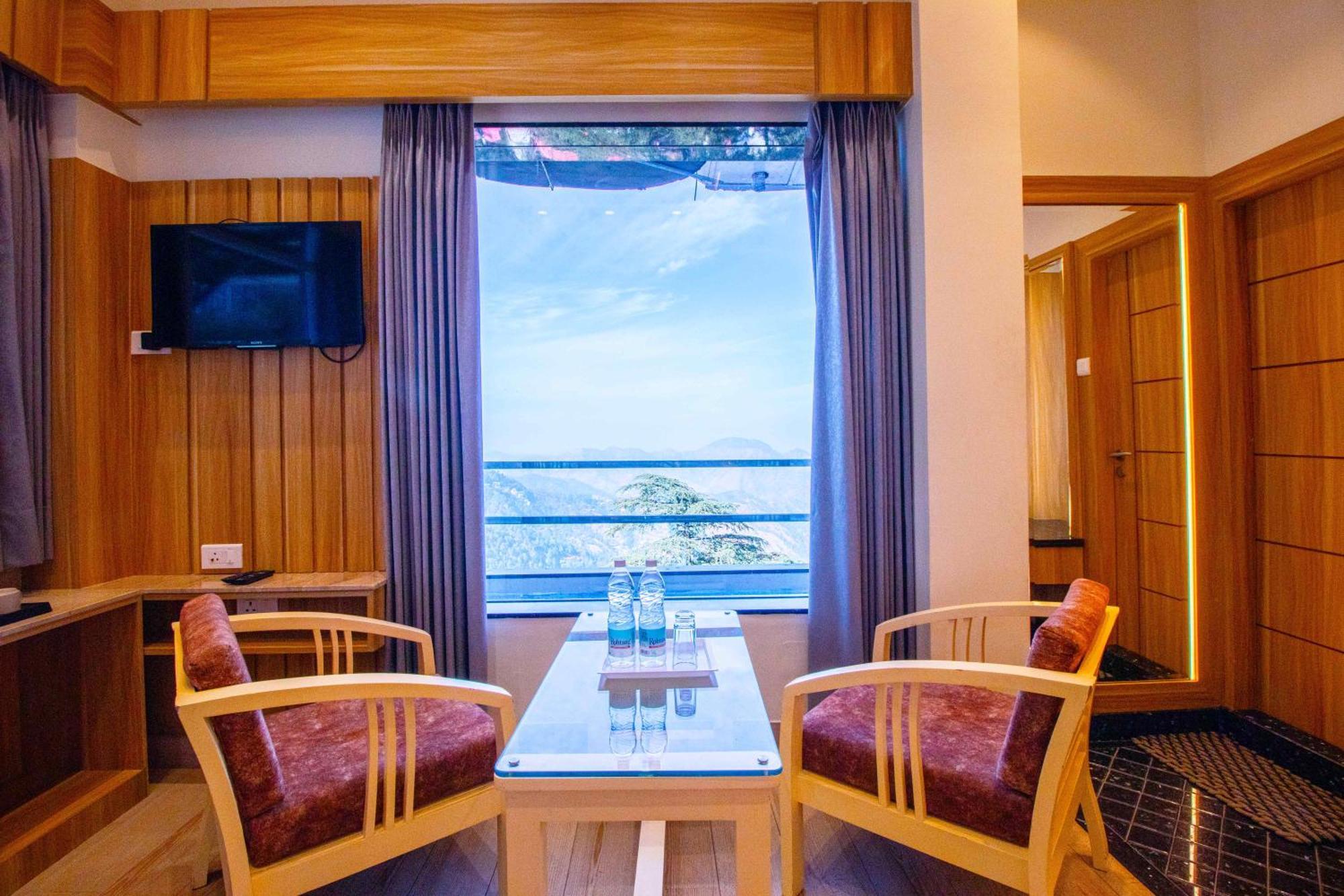 Treebo Varuna With Mountain View Shimla Exterior photo